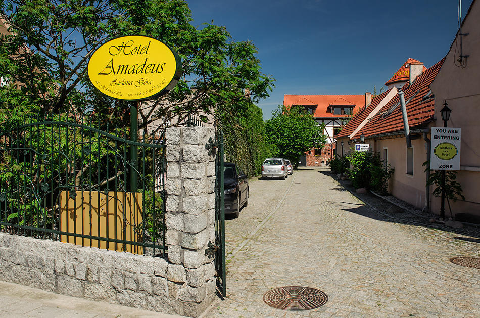 Amadeus Hotel Zielona Gora Exterior photo
